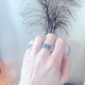 Vintage “Alice” Ring